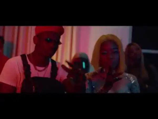 Video: Alicia Smith Ft. Terry Apala – Paparazzila